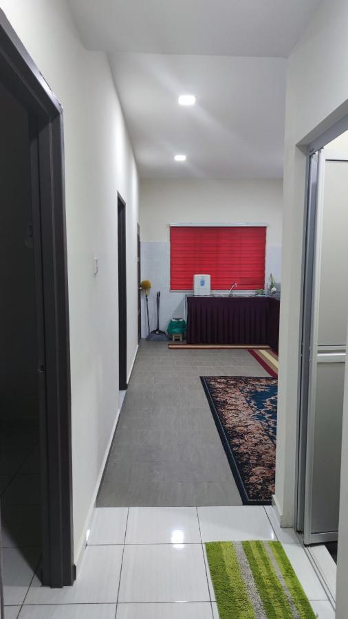 Home Stay Adams Pasir Gudang Esterno foto