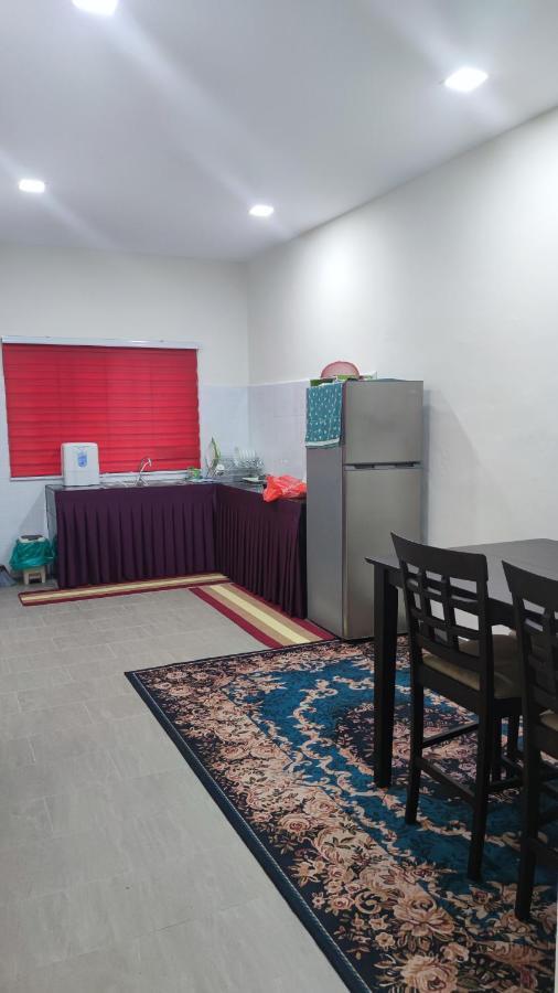 Home Stay Adams Pasir Gudang Esterno foto